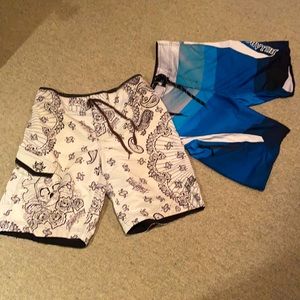 Billabong Men’s board shorts size 33